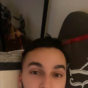 Meet your Posher, Eduardo